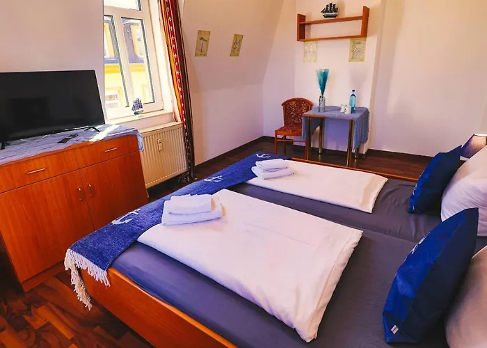 Ryde & Hyde Budget *