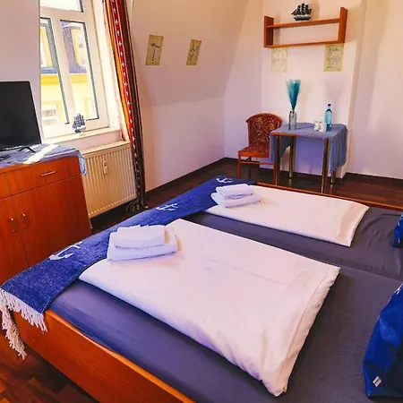 Ryde & Hyde Budget *